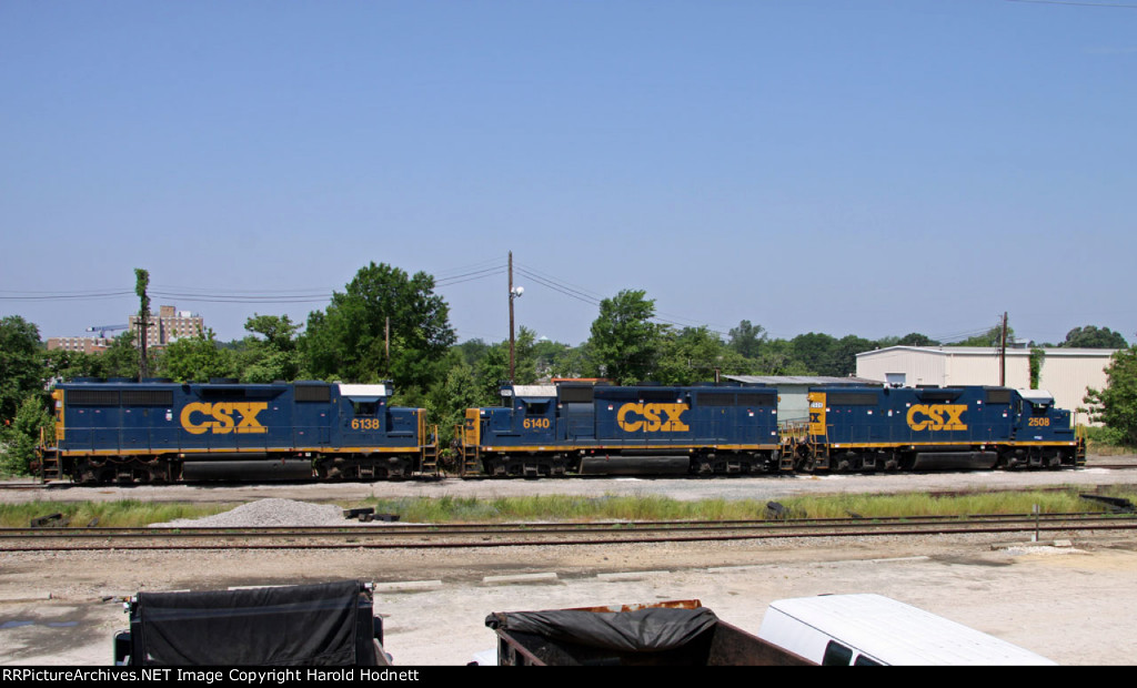 CSX 6138, 6140, & 2508 beside the turntable